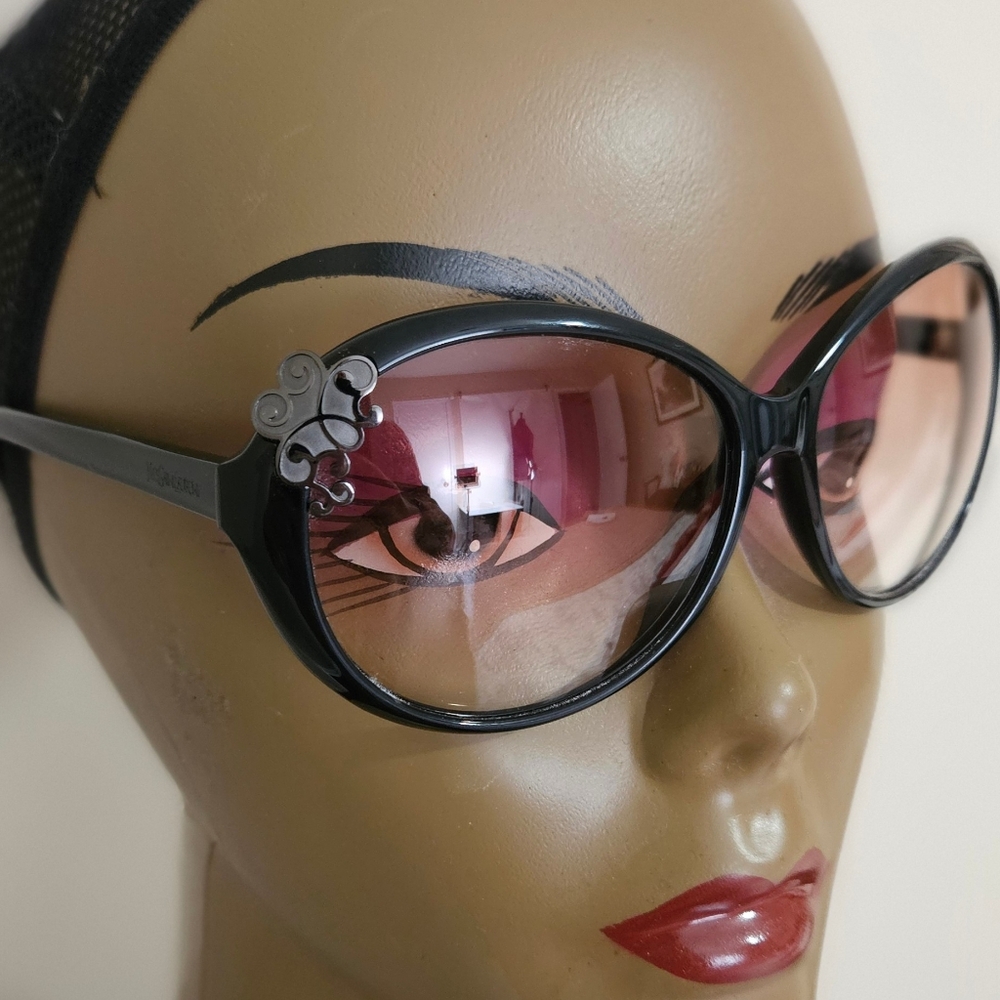 Vintage YSL oversized gradient sunglasses comes with case